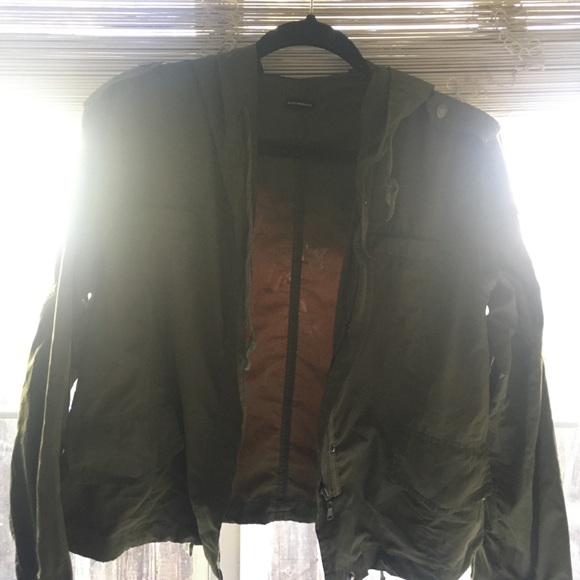 Brandy Melville jacket - Picture 2 of 2